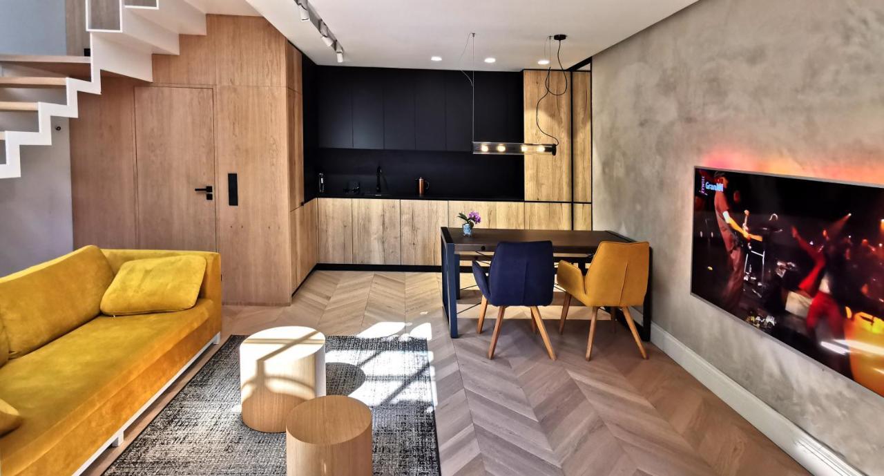 City Garden Apartment Вроцлав Екстериор снимка