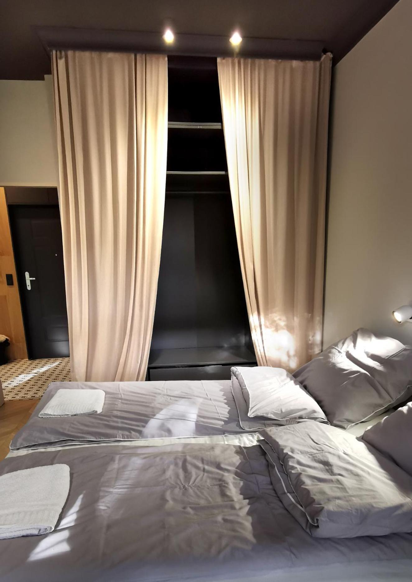 City Garden Apartment Вроцлав Екстериор снимка