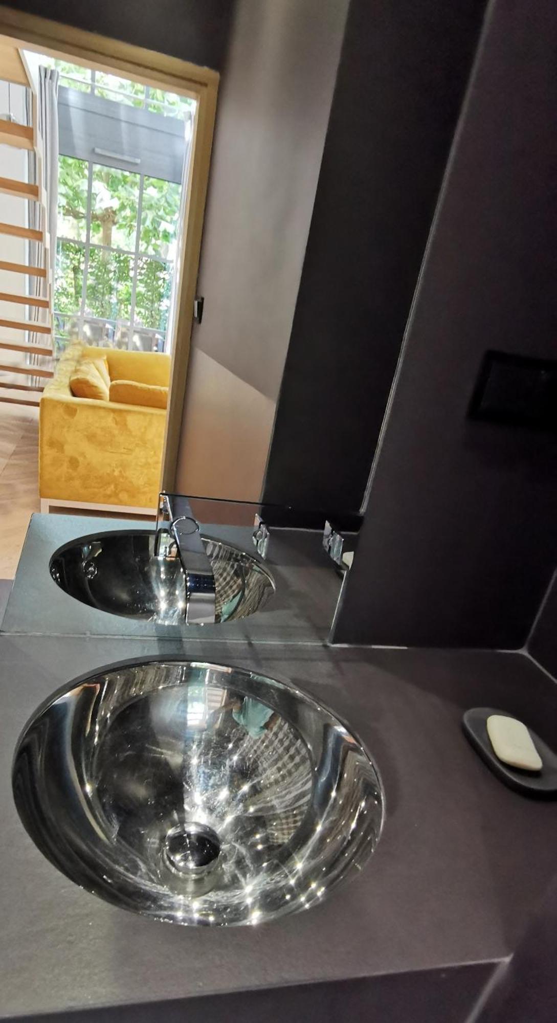 City Garden Apartment Вроцлав Екстериор снимка
